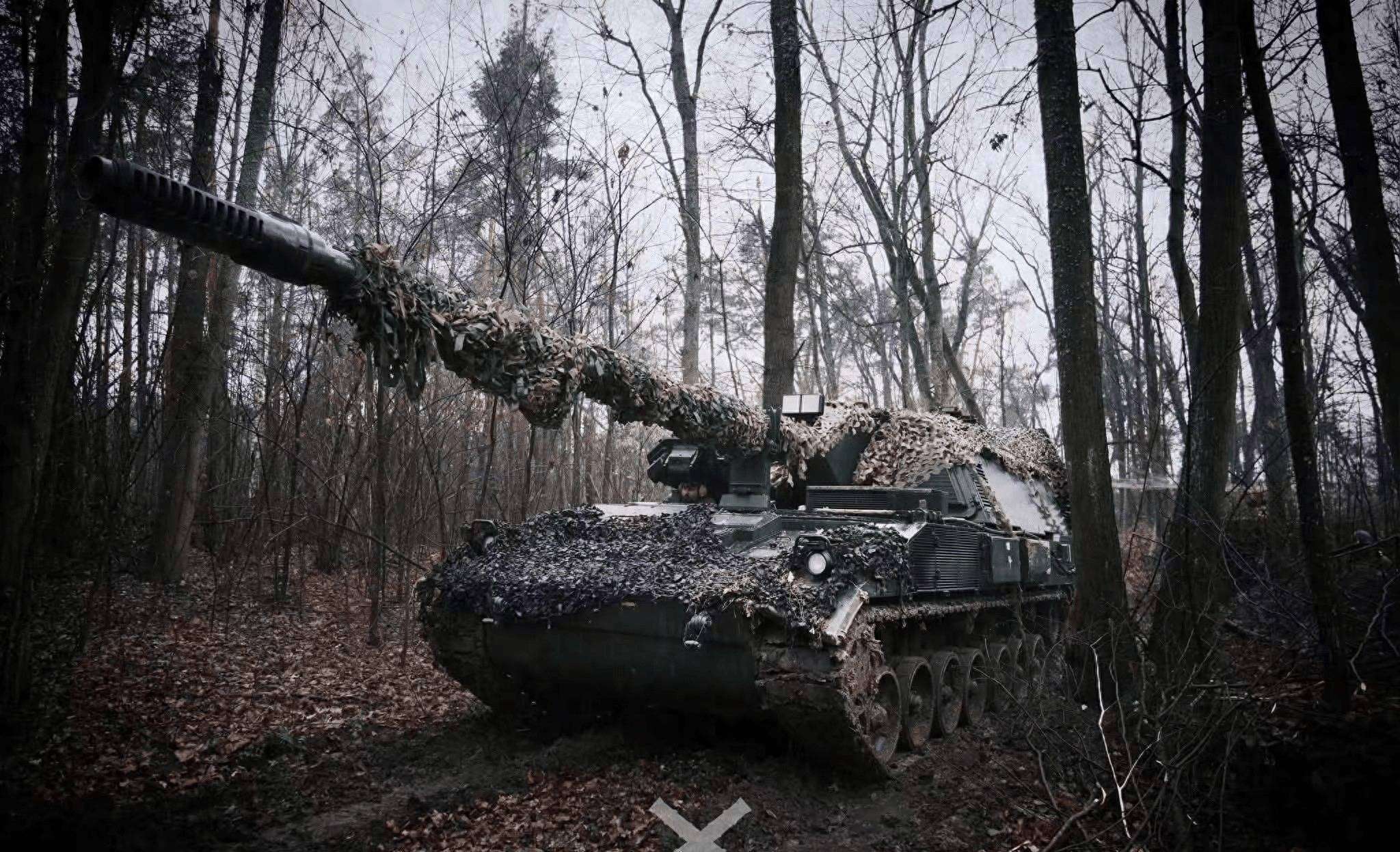 渡桥被炸补给线彻底断绝冰球突破技巧俄乌前线师(图3)